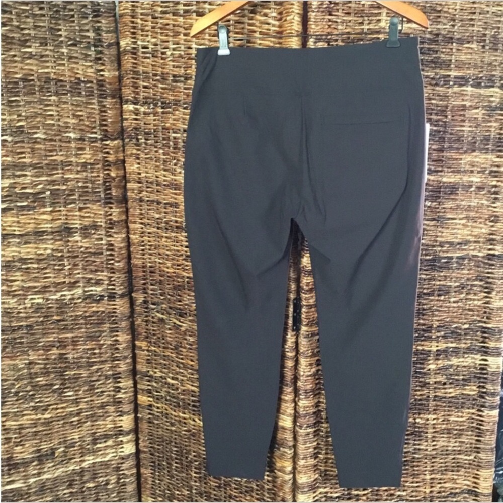 ATHLETA - Picture 5 of 14